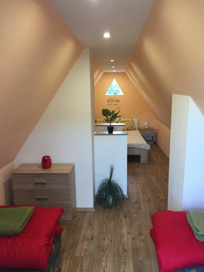 Izabella Vendeghaz Somlo Apartment Doba Ngoại thất bức ảnh